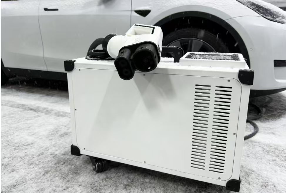 CCS1 / CCS2 / GBT Mobile Portable EV Chargers DYREM-888041 view 3